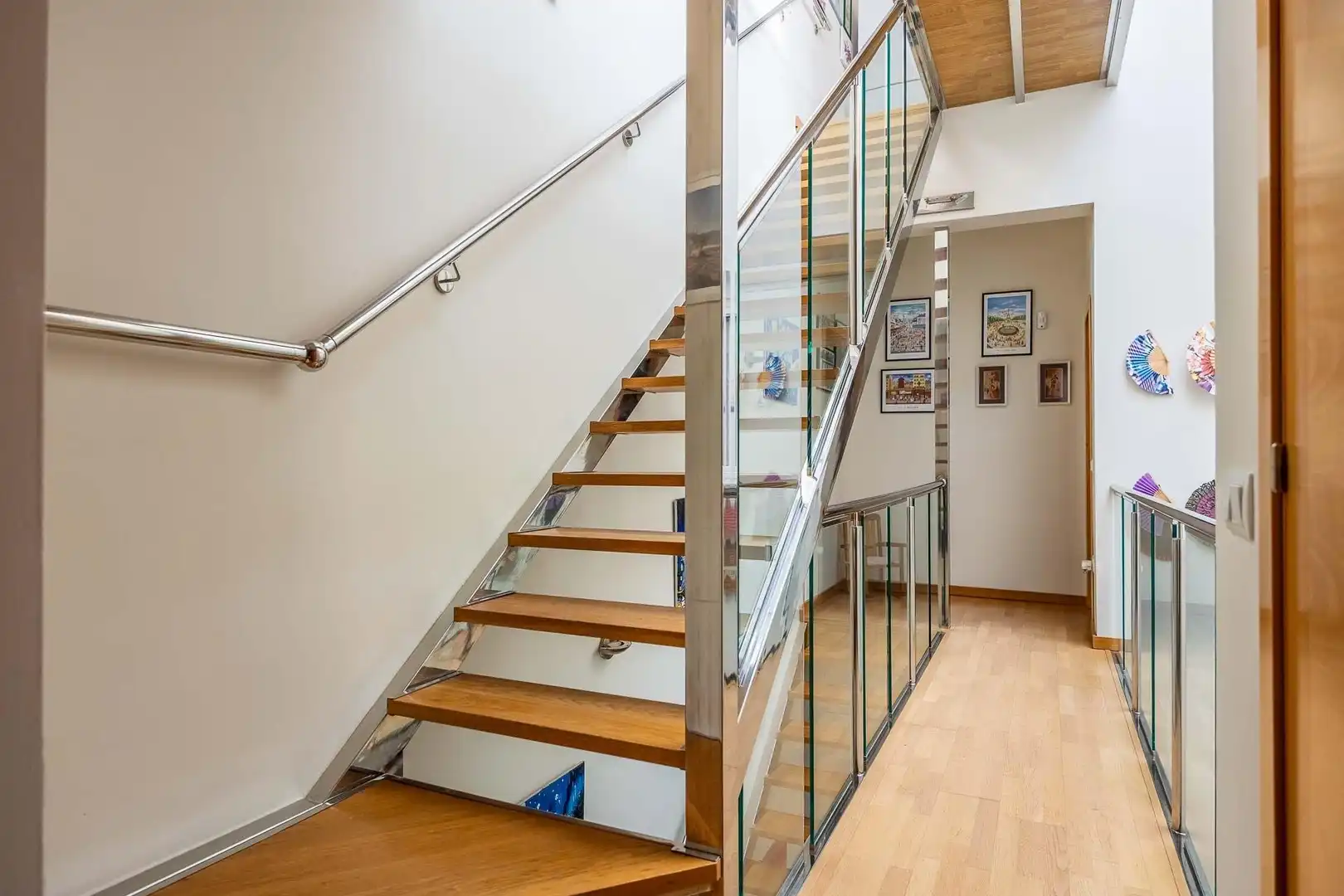 Houses for sale in Sevilla  with Air Conditioner, Terrace and Alarm
