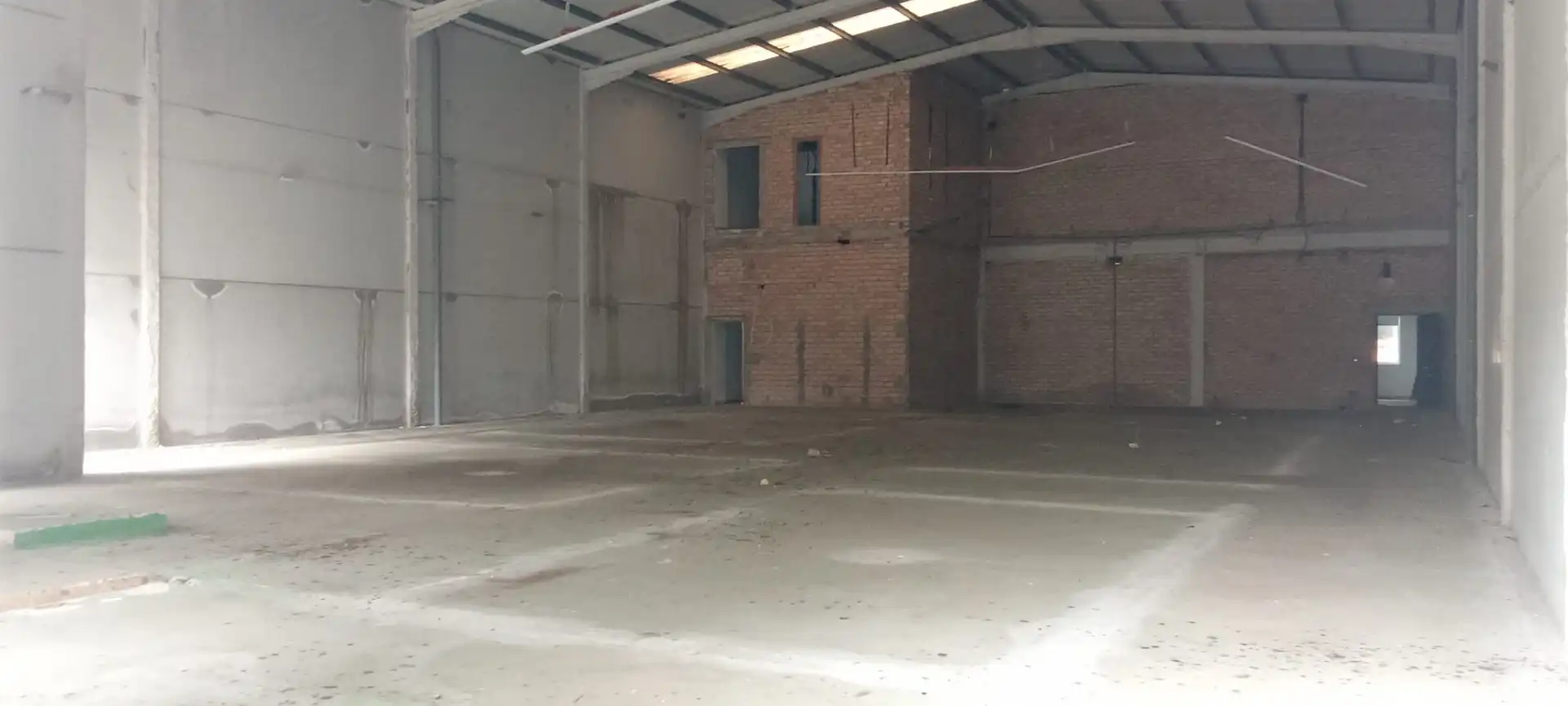 Fabrikhallen zum Verkauf in Benalup-Casas Viejas