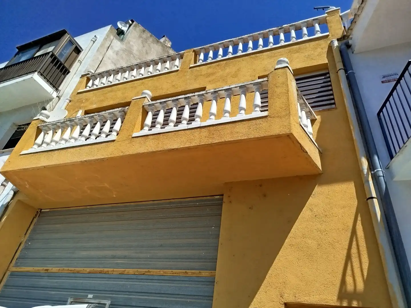 Adosado con terraza en venta en Avinguda de Catalunya 45