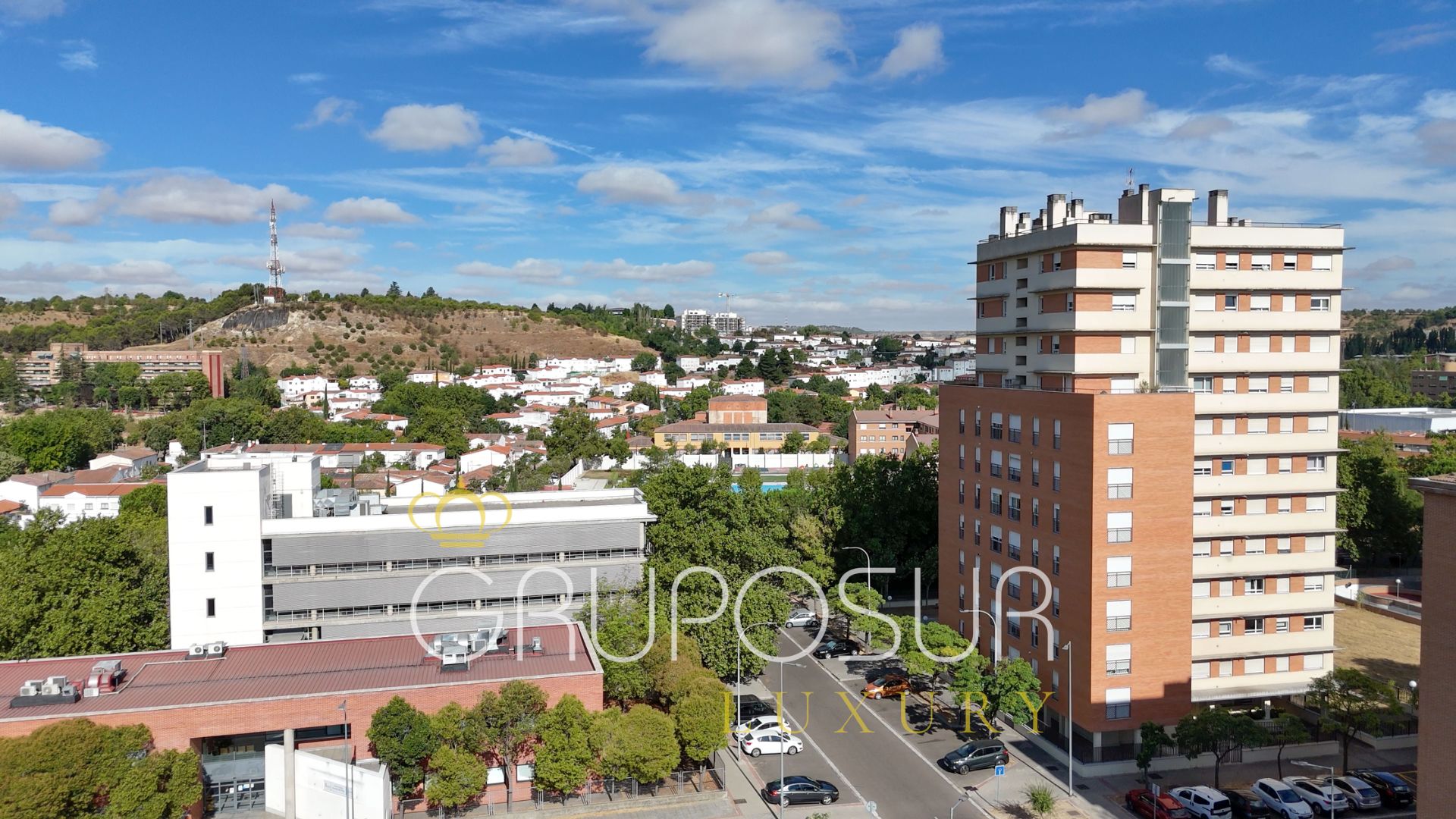 Exterior view of Duplex for sale in Valladolid Capital  with Heating, Parquet flooring and Storage room