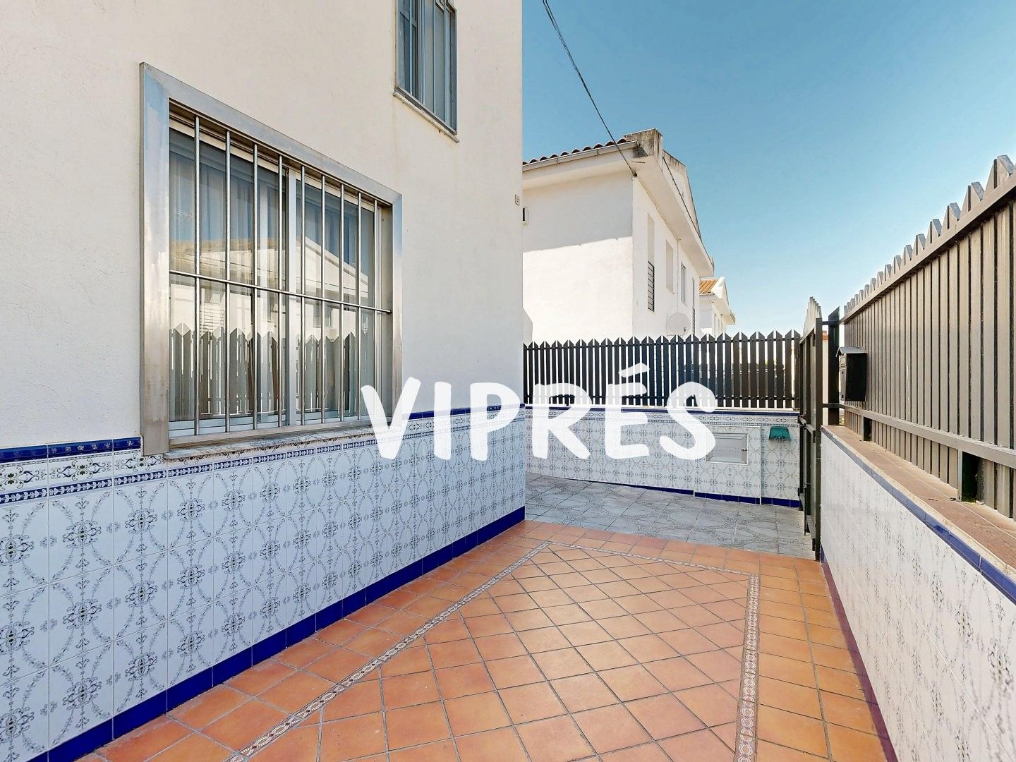 Exterior view of Single-family semi-detached for sale in Casar de Cáceres  with Air Conditioner, Heating and Furnished