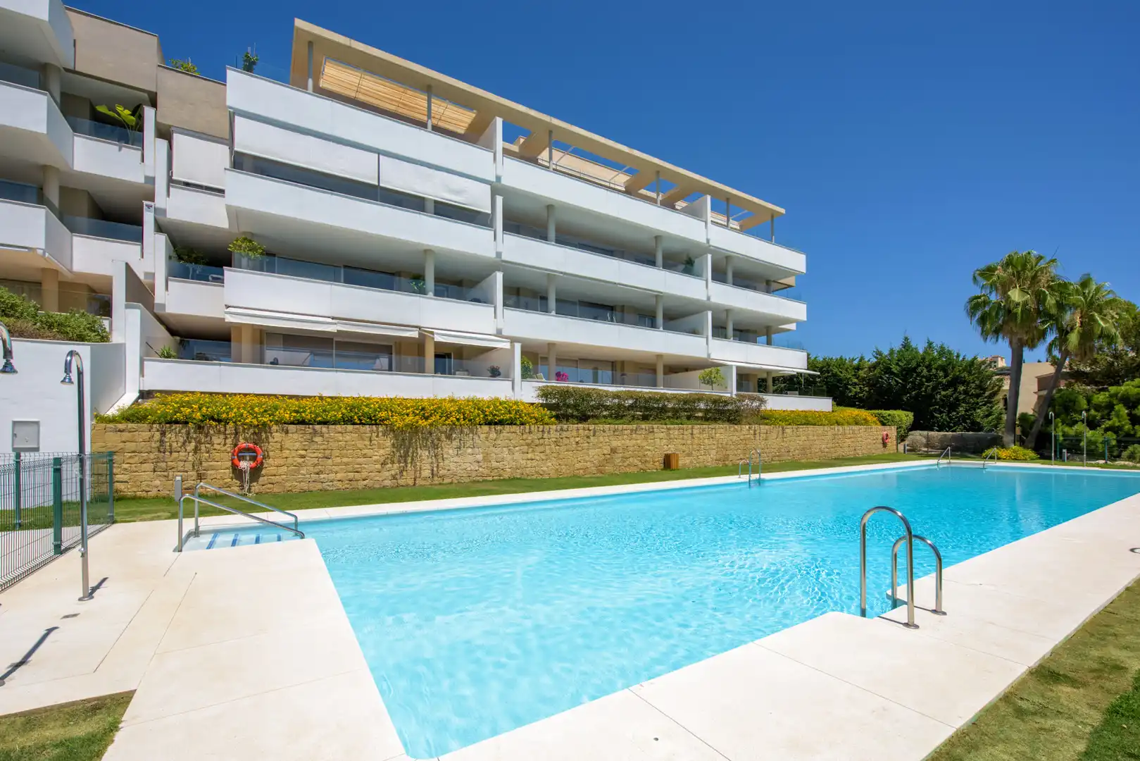 Piscina de Apartamento en venta en Benahavís con Aire acondicionado, Terraza y Piscina