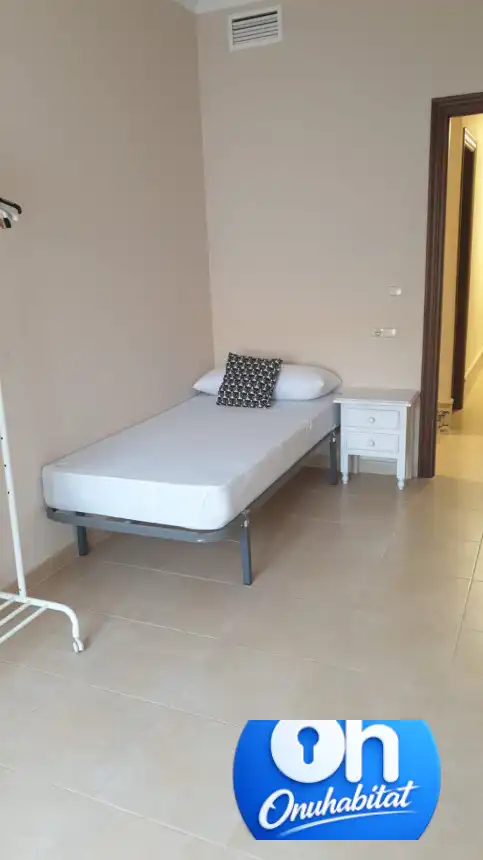 Habitación de Casa adosada de alquiler en Beas, Huelva
