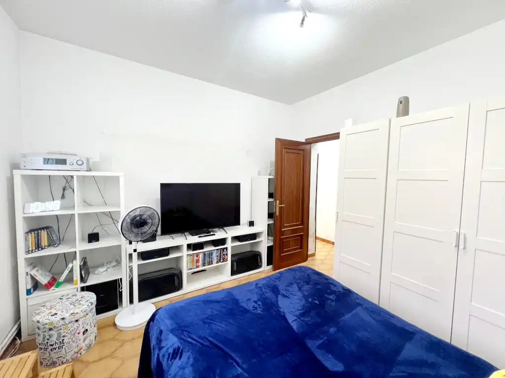 Schlafzimmer von Wohnung zum Verkauf in Madrid mit Klimaanlage, Heizung und Privatgarten