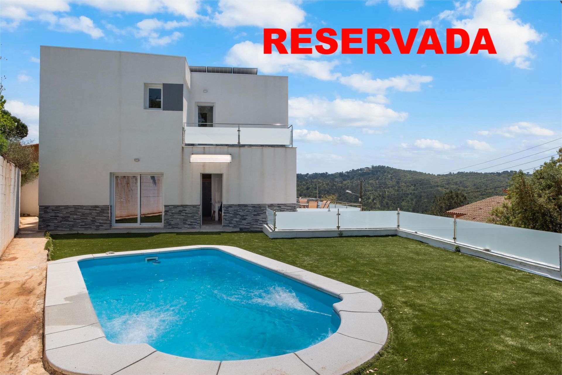 Piscina de Casa adosada en venda en Vidreres amb Aire condicionat, Calefacció i Jardí privat