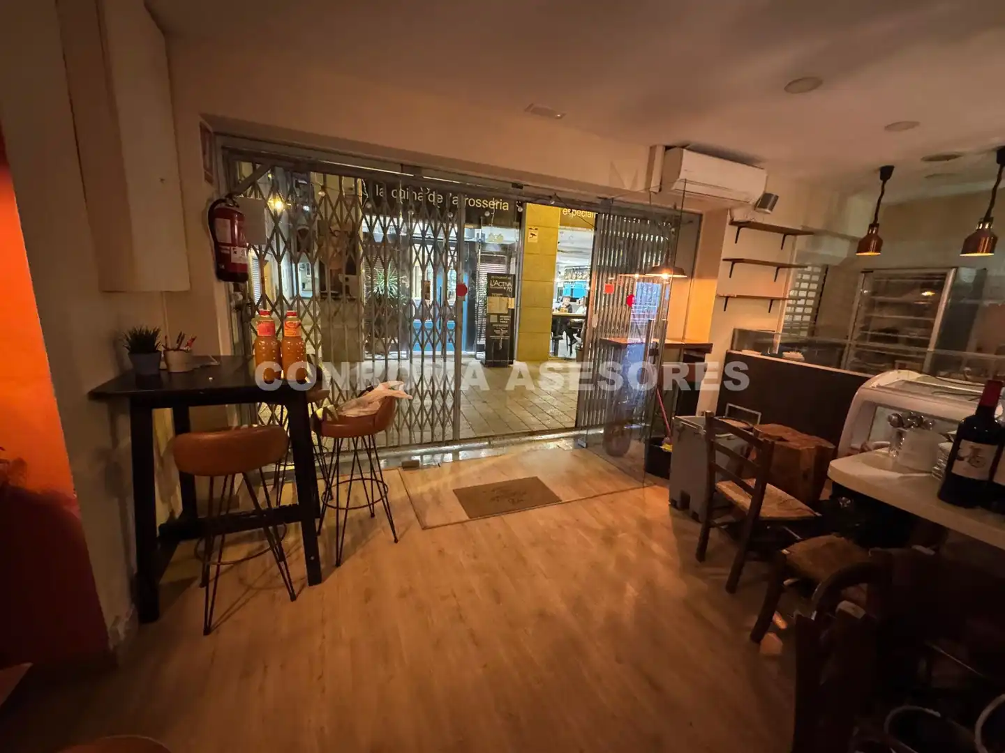 Local en traspaso en Blanes con Aire acondicionado, Calefacción y Parquet
