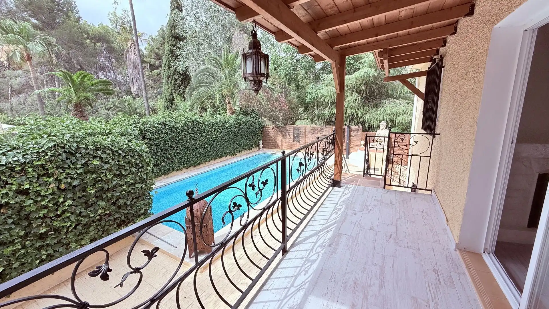 Terrassa de Casa o xalet de lloguer en L'Alfàs del Pi amb Aire condicionat, Jardí privat i Piscina