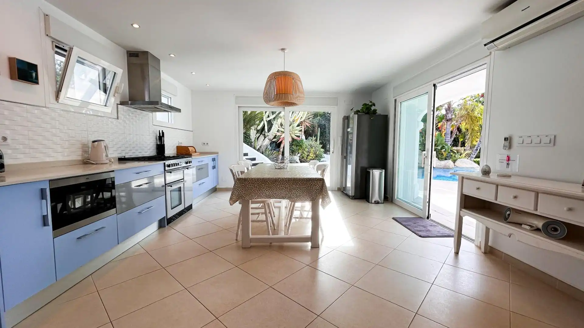 Kitchen of Houses for sale in Jávea / Xàbia  with Air Conditioner, Heating and Private garden