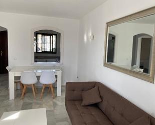 Sala d'estar de Pis de lloguer amb opció a compra en Estepona amb Aire condicionat i Balcó