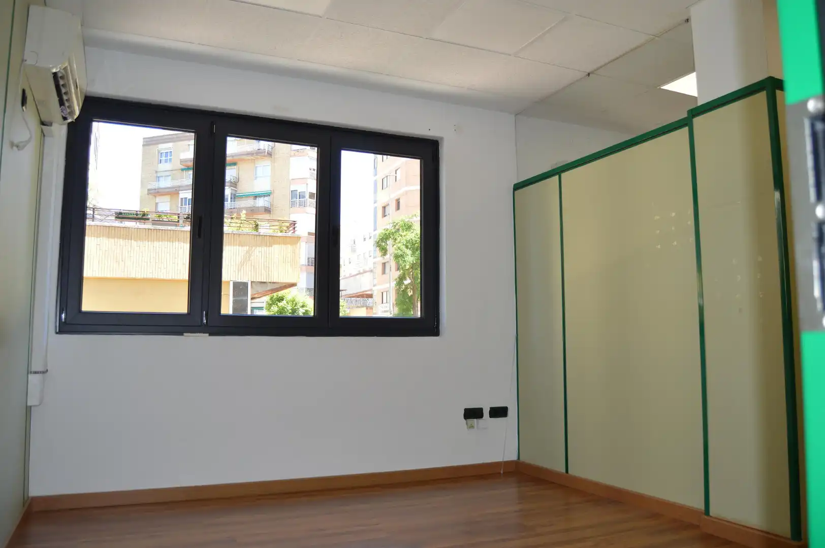 Oficina de alquiler en Cáceres