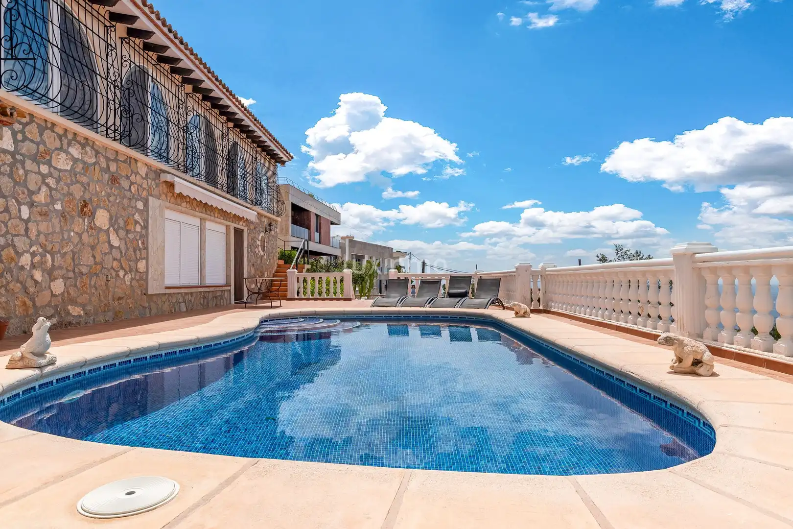 Piscina de Casa o xalet en venda en Benidorm amb Calefacció, Terrassa i Traster