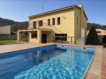 Villa mit Pool zum Verkauf in DELS PINS