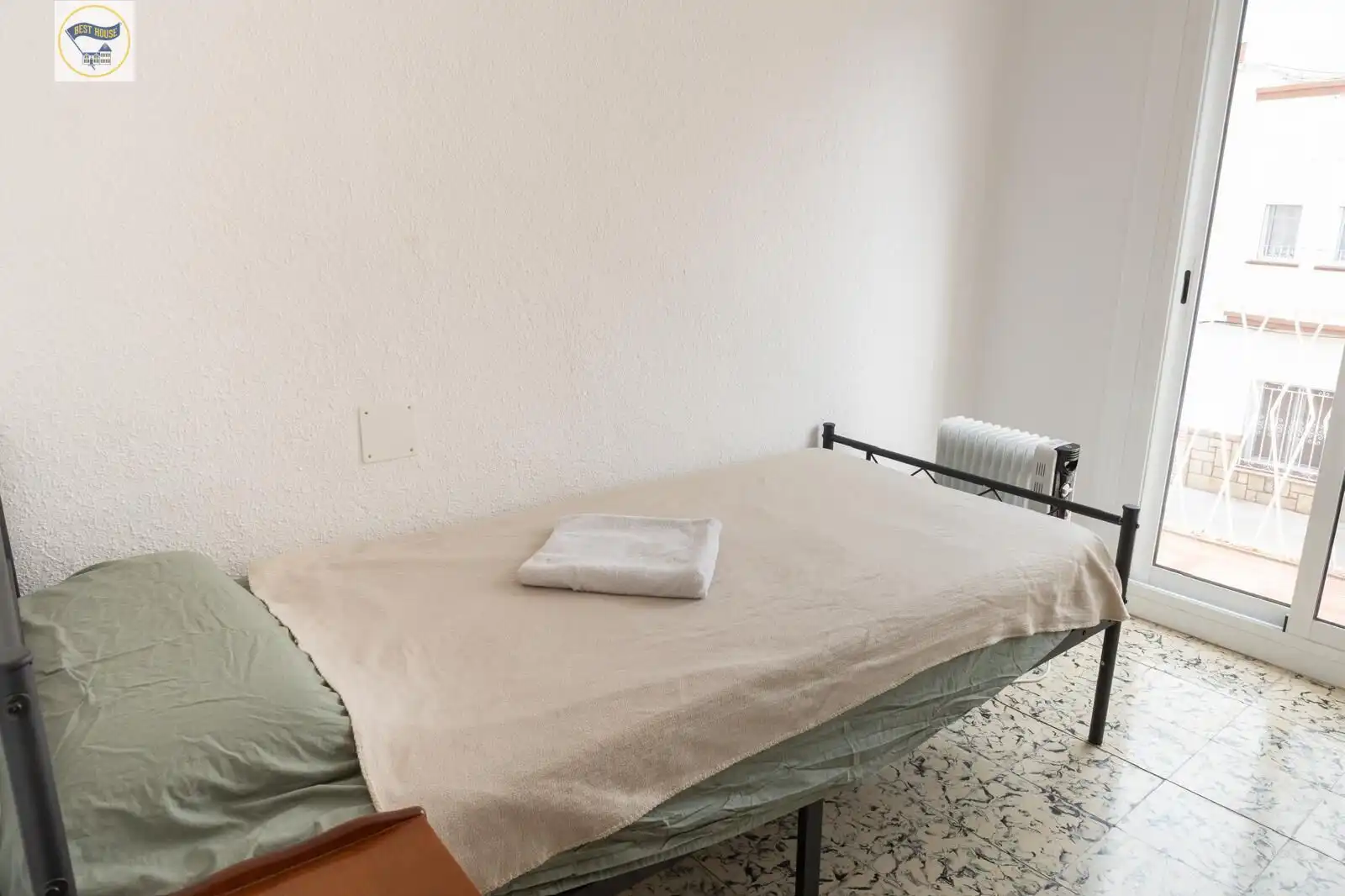 Habitación de Casa o chalet en venta en Sant Jaume d'Enveja con Calefacción, Terraza y Amueblado