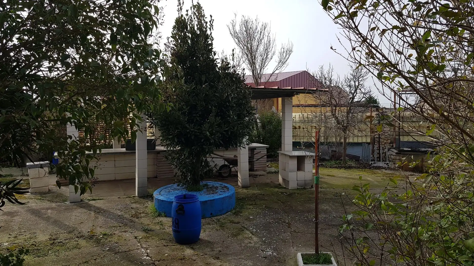 Country house zum Verkauf in Palencia mit Privatgarten, Terrasse und Abstellraum