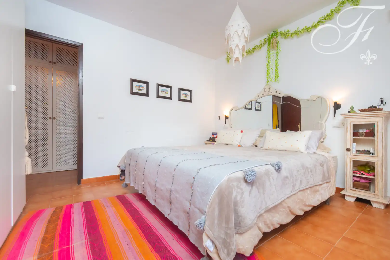 Habitación de Apartamento en venta en Santa Eulària des Riu con Aire acondicionado, Terraza y Piscina comunitaria