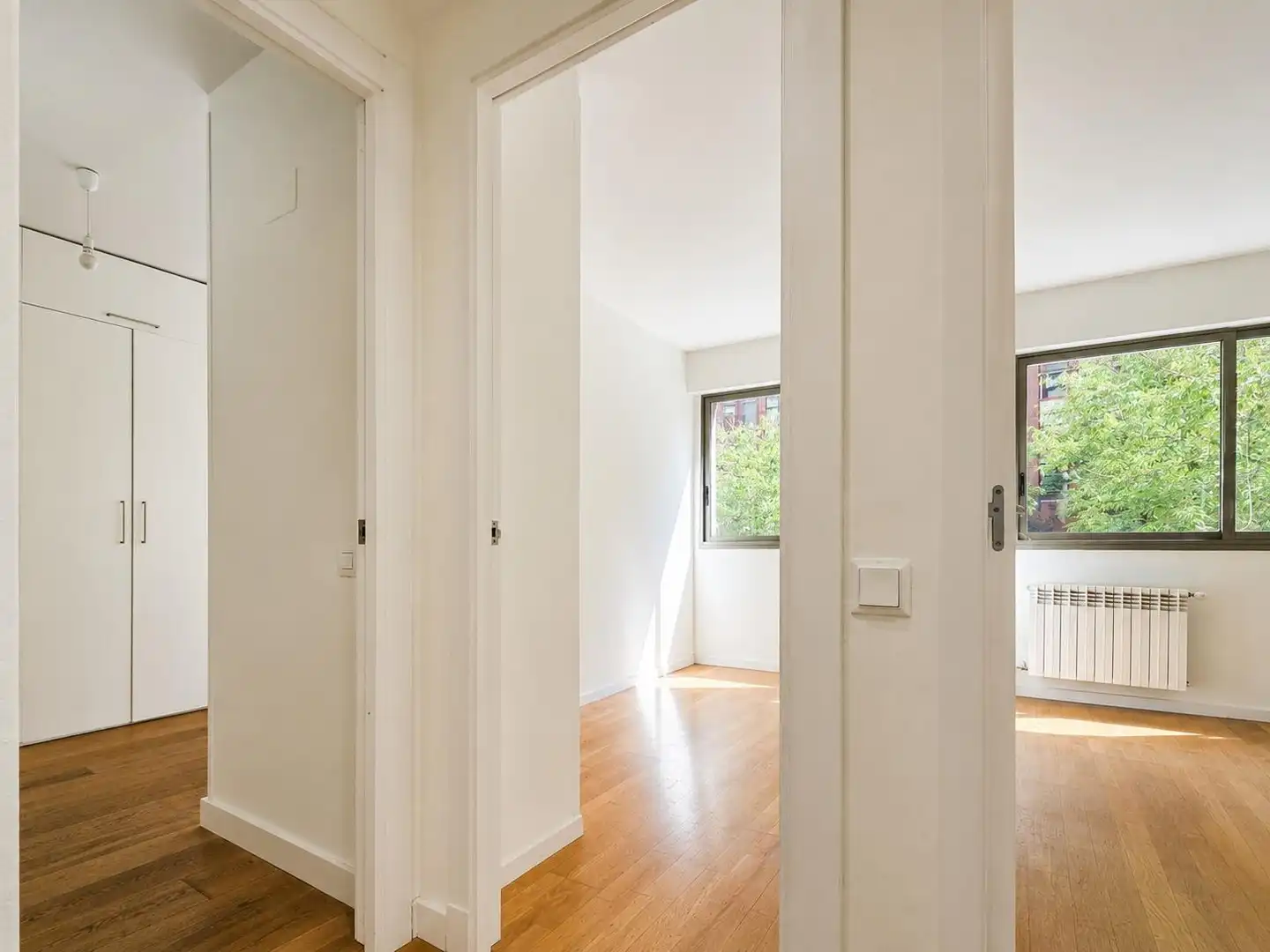 Wohnung zum Verkauf in Barcelona mit Klimaanlage, Heizung und Terrasse