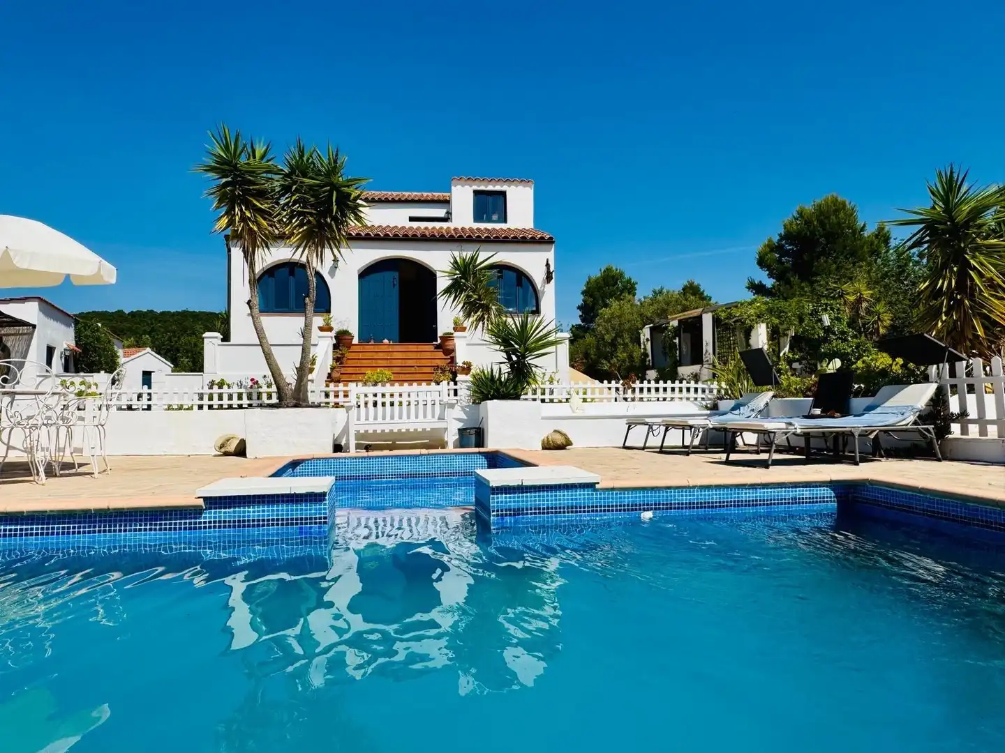 Maison rustique avec piscine à vendre à Roques Daurades - L'Estany