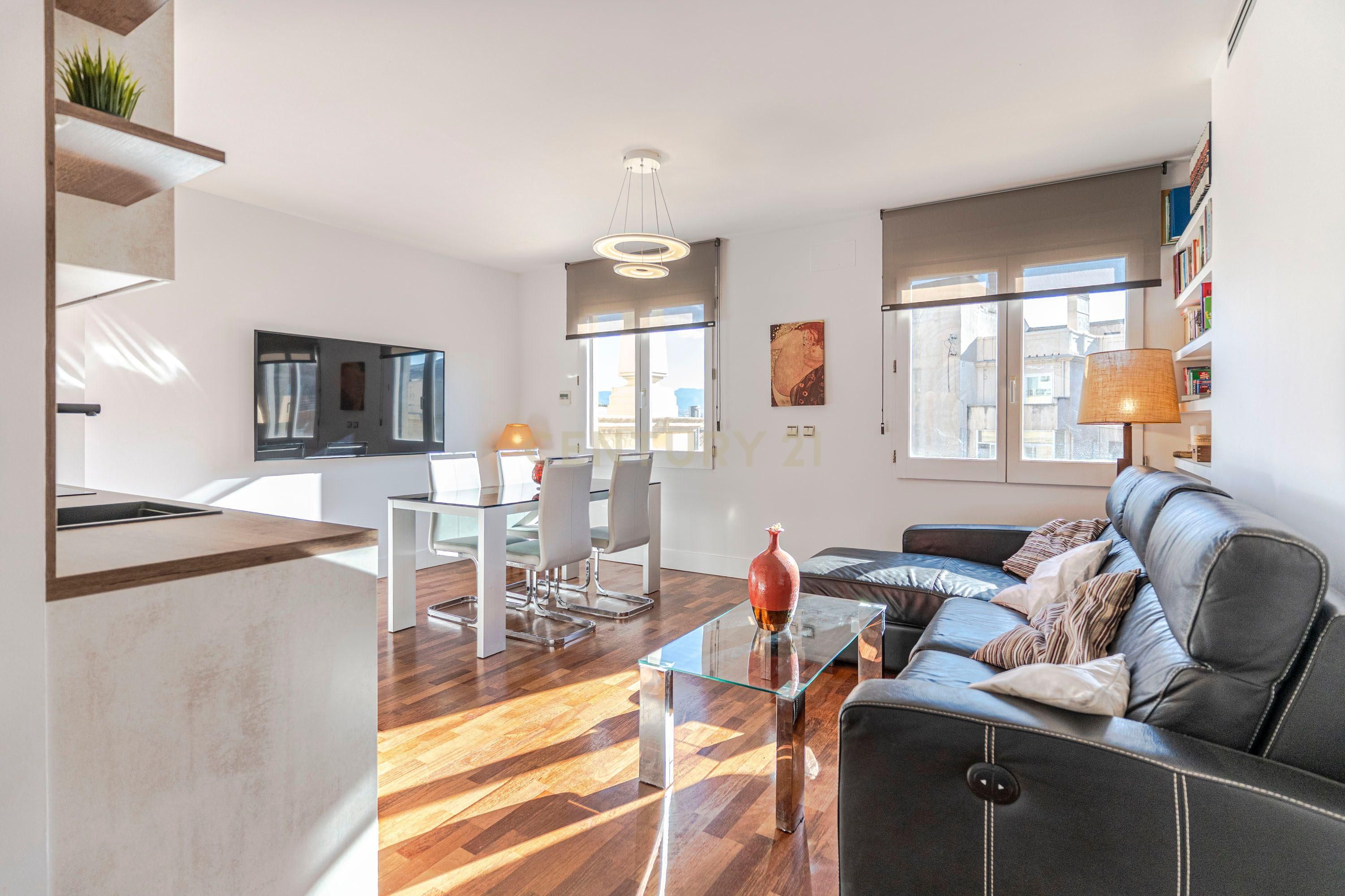 Sala de estar de Loft en venta en  Granada Capital con Aire acondicionado, Horno y Microondas