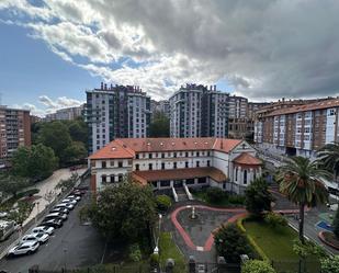 Vista exterior de Pis en venda en Santurtzi  amb Terrassa