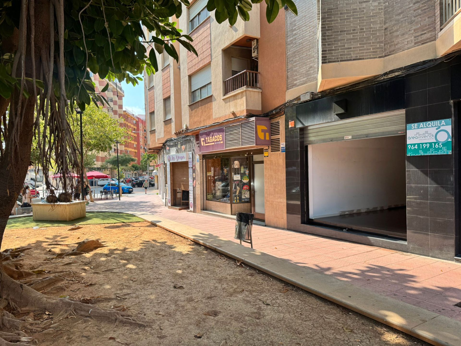 Vista exterior de Local de lloguer en Castellón de la Plana / Castelló de la Plana