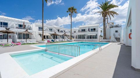 Foto 5 de Piso en venta en Salinas, 13, Puerto del Carmen, Tías