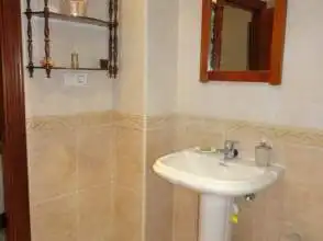 Bathroom of Flat for rent in Gijón   with Heating, Parquet flooring and Terrace