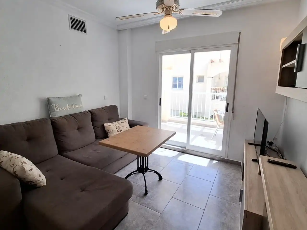 Sala d'estar de Apartament en venda en Mojácar amb Aire condicionat, Terrassa i Piscina