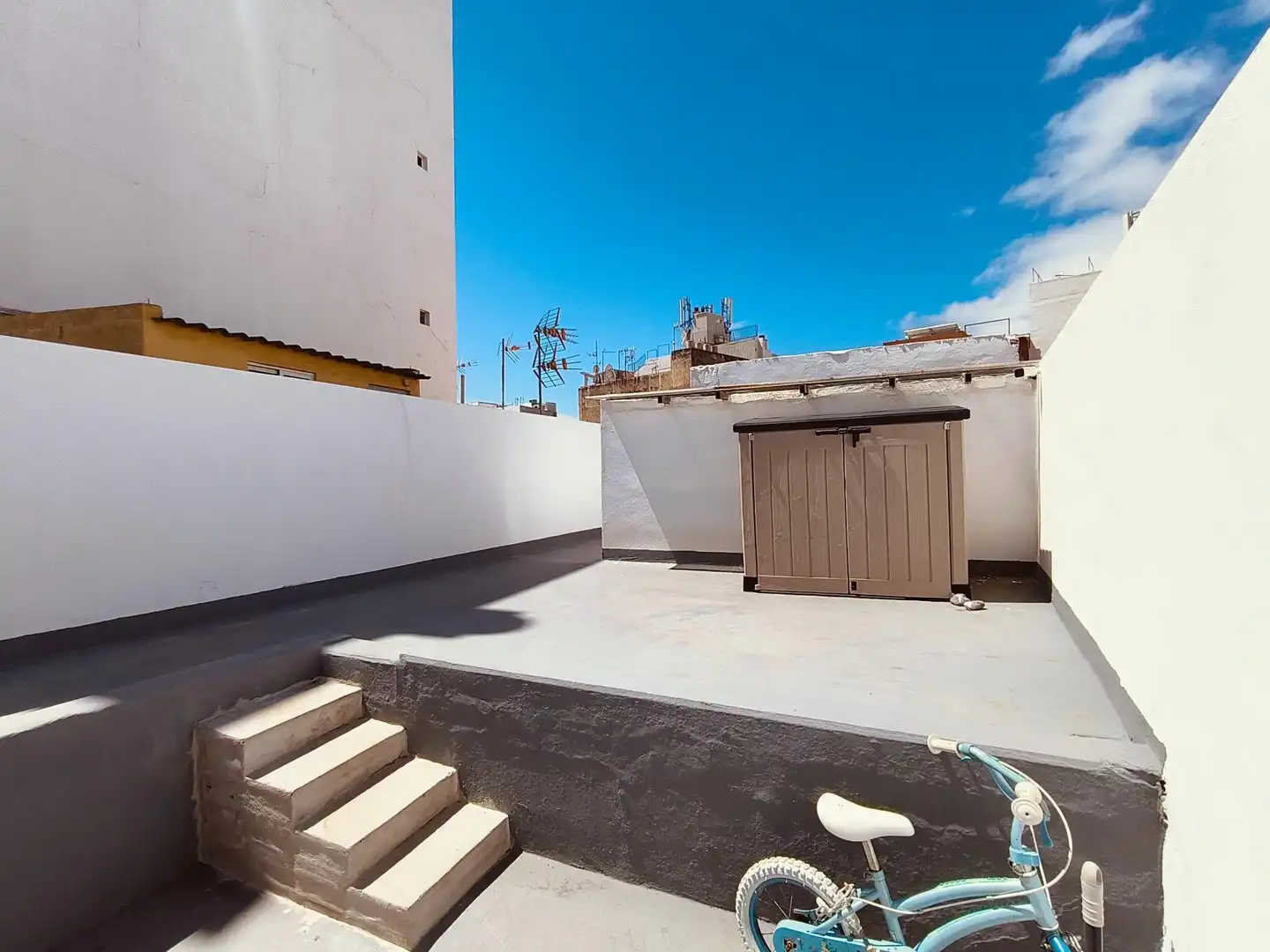 Terraza de Piso de alquiler en Santa Cruz de Tenerife con Aire acondicionado y Amueblado