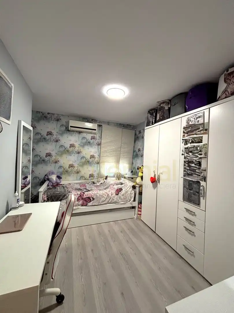 Habitación de Piso en venta en Sevilla con Aire acondicionado y Terraza