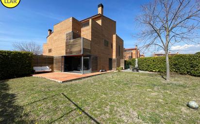 Exterior view of House or chalet for sale in L'Ametlla del Vallès  with Terrace and Balcony