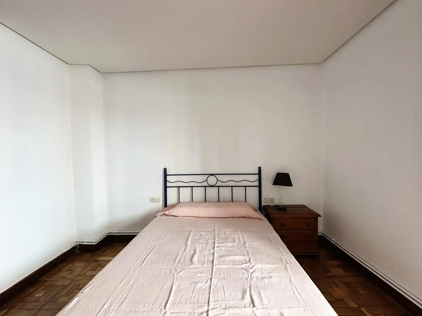 Schlafzimmer von Wohnung zur Miete in Toledo mit Klimaanlage, Heizung und Terrasse