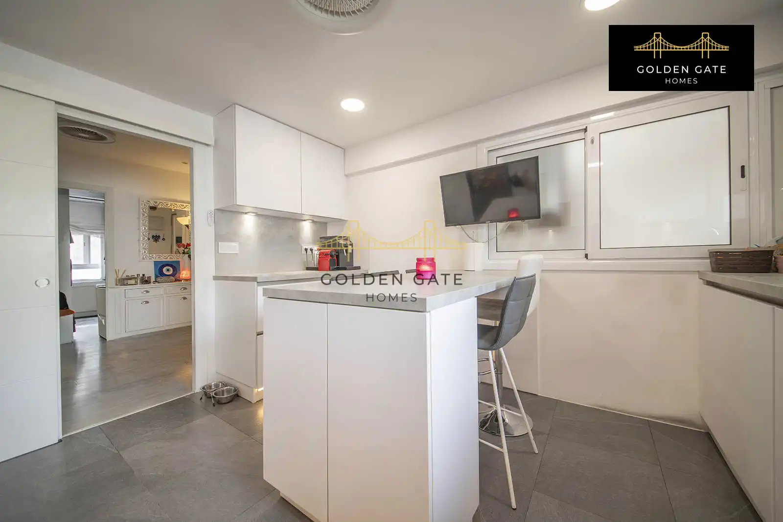 Kitchen of Flat for sale in El Masnou  with Air Conditioner, Heating and Parquet flooring