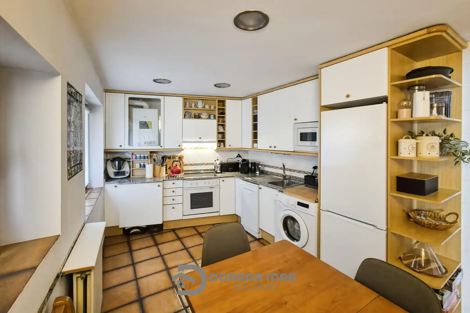 Kitchen of Apartments for sale in Jaca  with Heating, Storage room and Oven