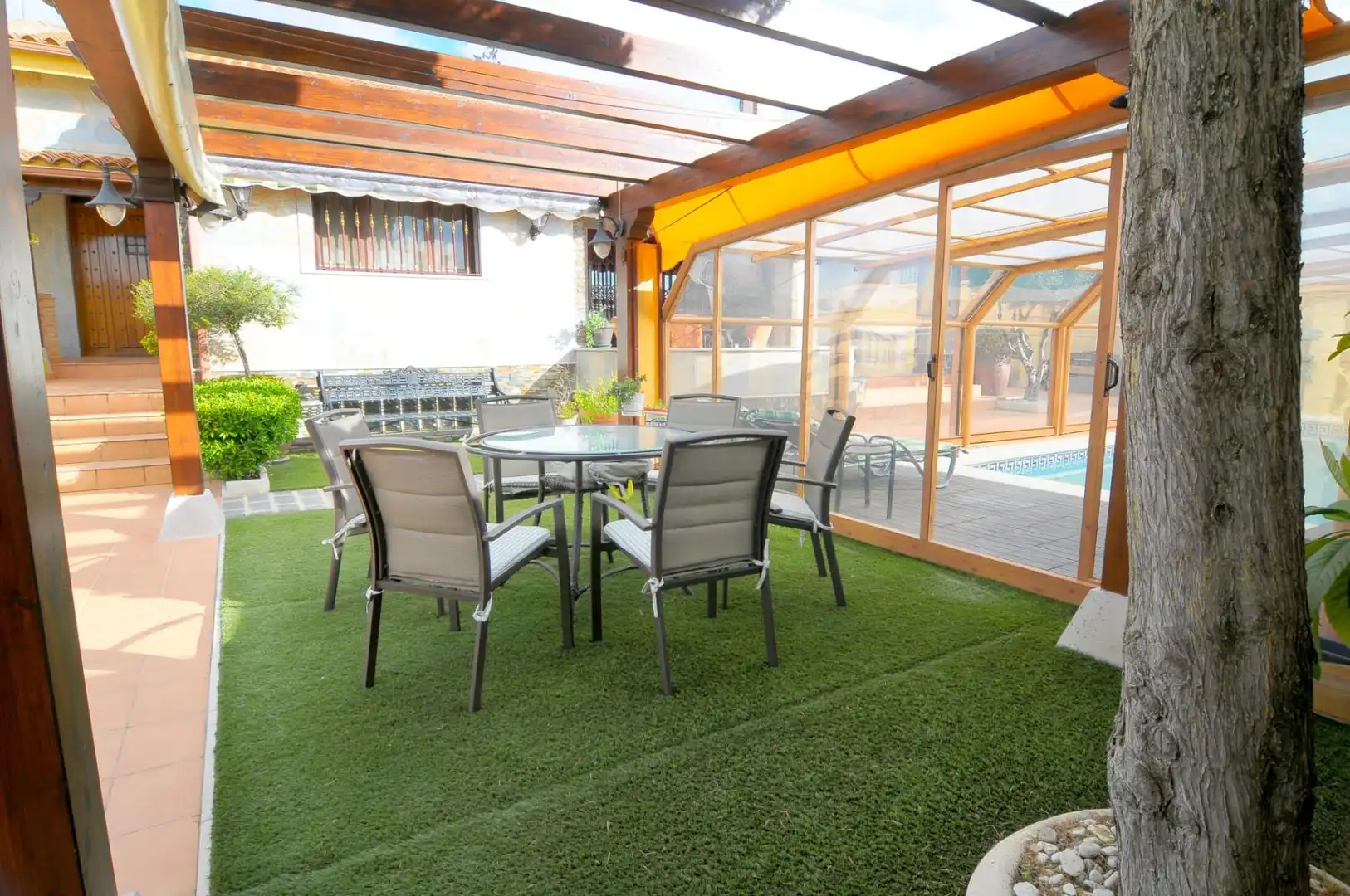Terrassa de Casa o xalet en venda en Valdepeñas amb Terrassa, Piscina i Moblat