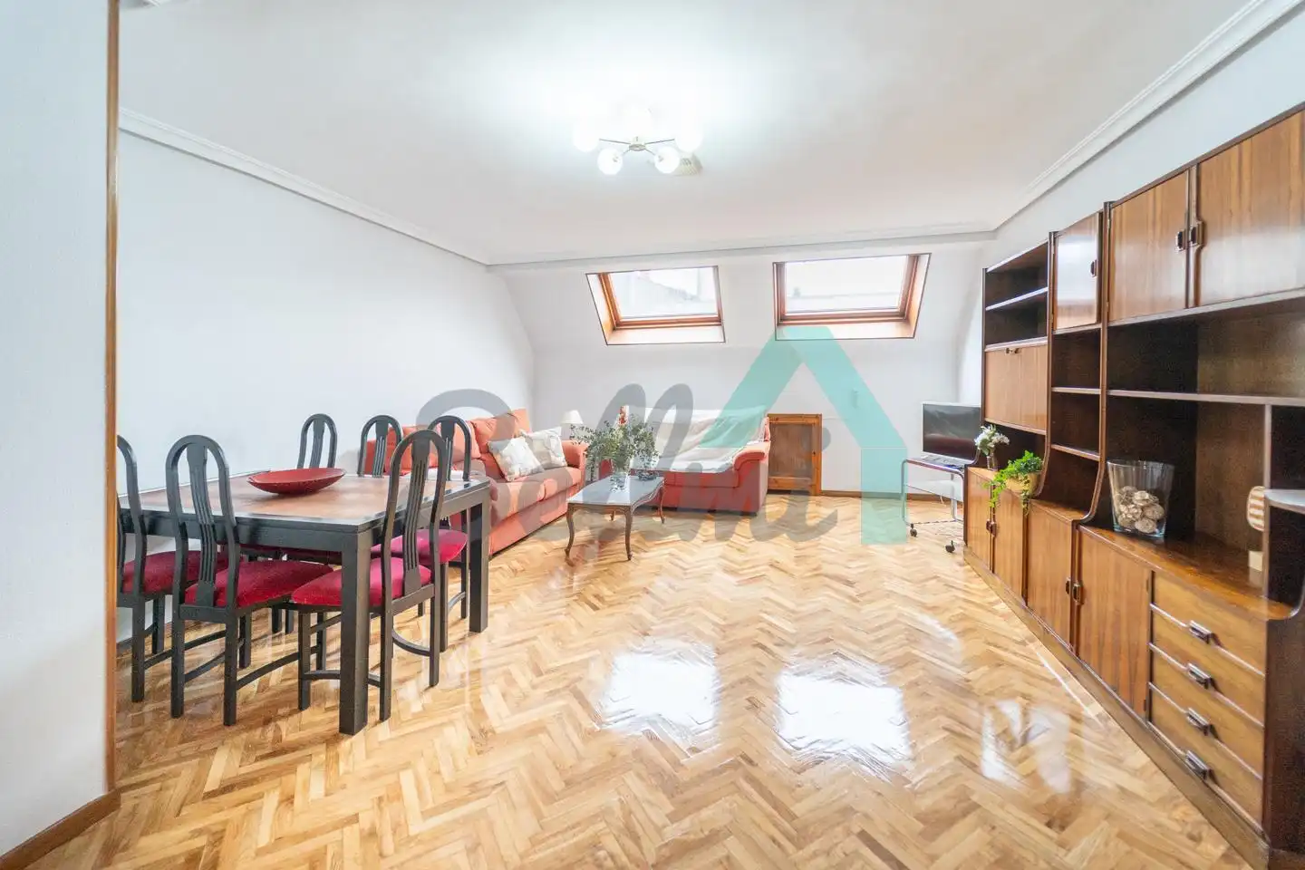 Wohnung mit Aufzug zur Miete in Uría