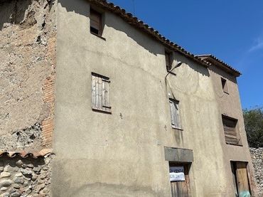 Casa amb jardí en venda a Manlleu