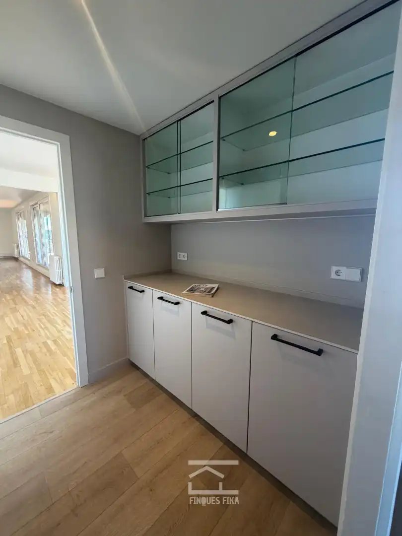 Cocina de Ático de alquiler en Barcelona con Aire acondicionado, Calefacción y Parquet