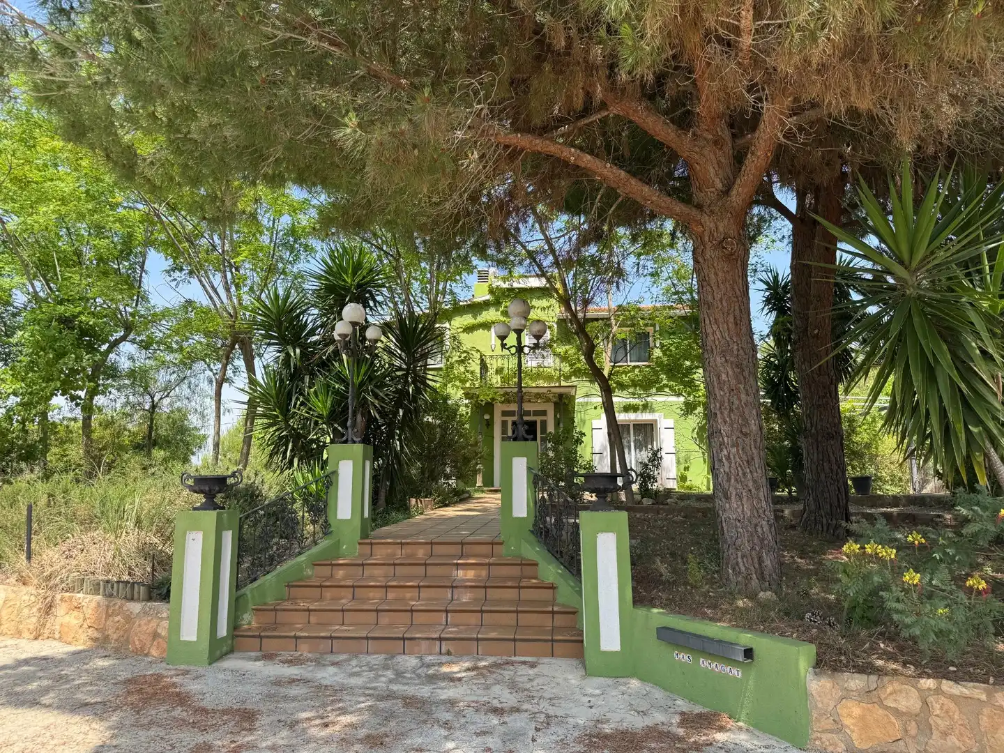 Vista exterior de Finca rústica en venda en Banyeres del Penedès amb Calefacció, Jardí privat i Terrassa