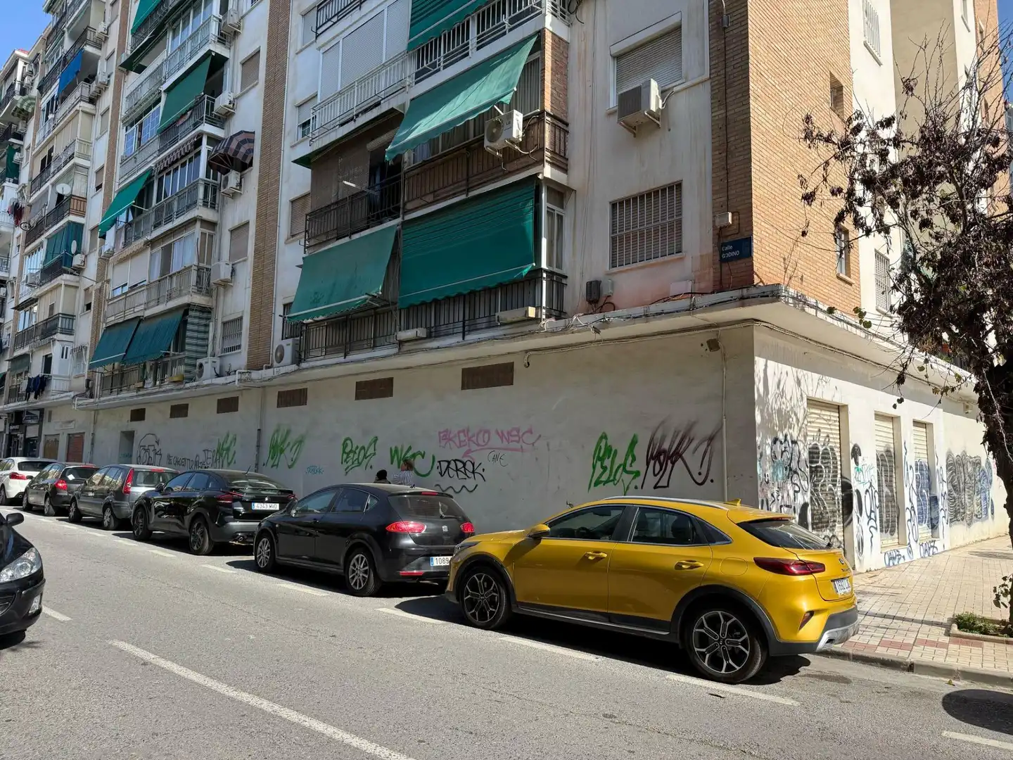 Buildings for sale in Plaza CONDE DE FERRERIA, Martiricos - La Roca - La Rosaleda