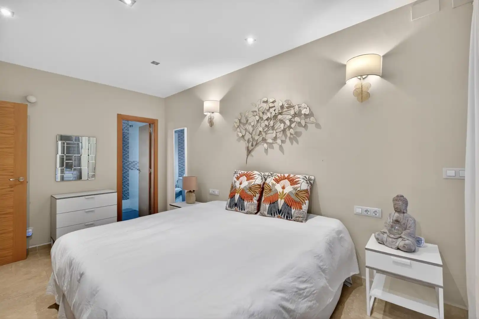 Habitación de Dúplex en venta en Alhaurín de la Torre con Aire acondicionado, Calefacción y Terraza