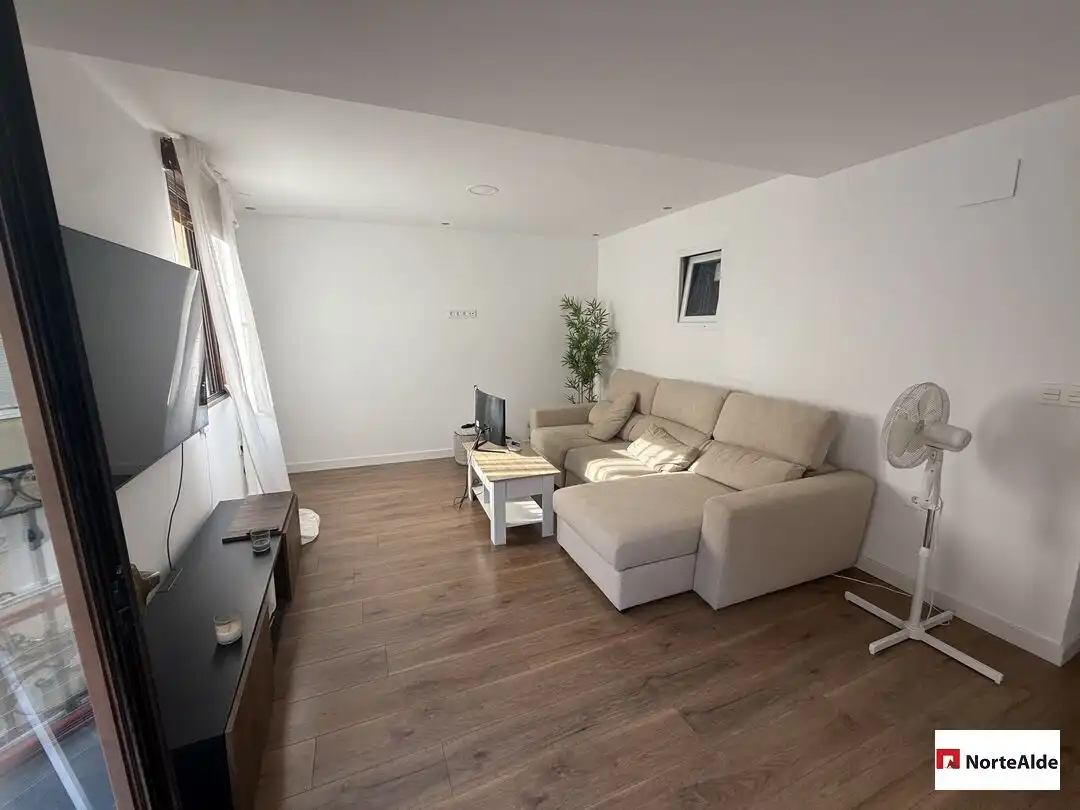 Flat for sale in Lasesarre, imagen 2