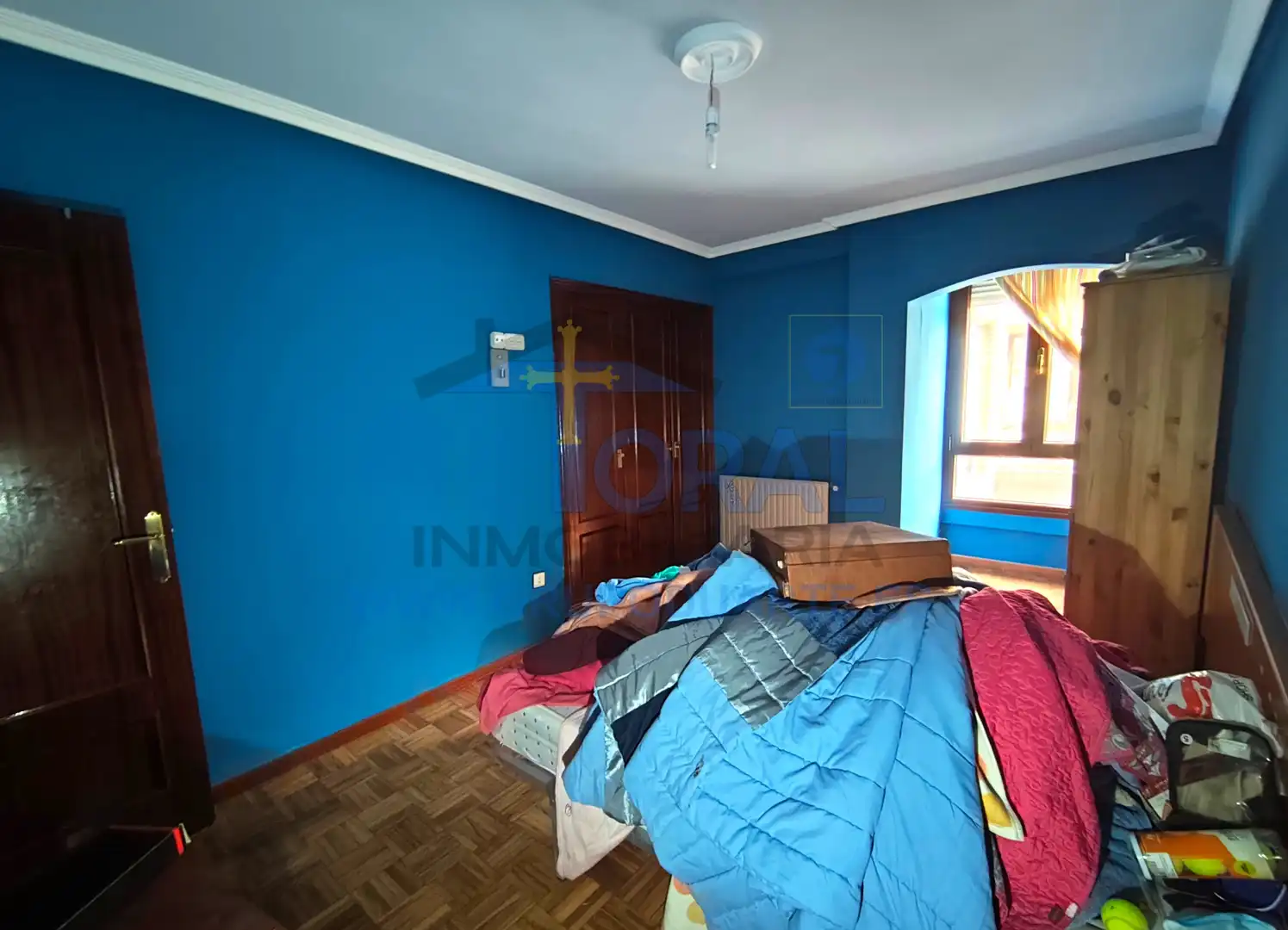 Habitación de Piso en venta en Gijón  con Parquet, Trastero y Amueblado