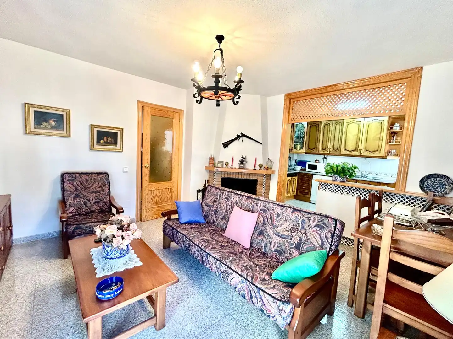 Sala de estar de Casa adosada en venta en Paterna del Río con Calefacción, Terraza y Trastero