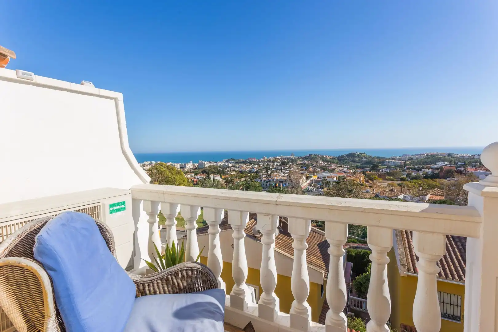 Balcony of Detached homes for sale in Benalmádena  with Air Conditioner, Heating and Private garden