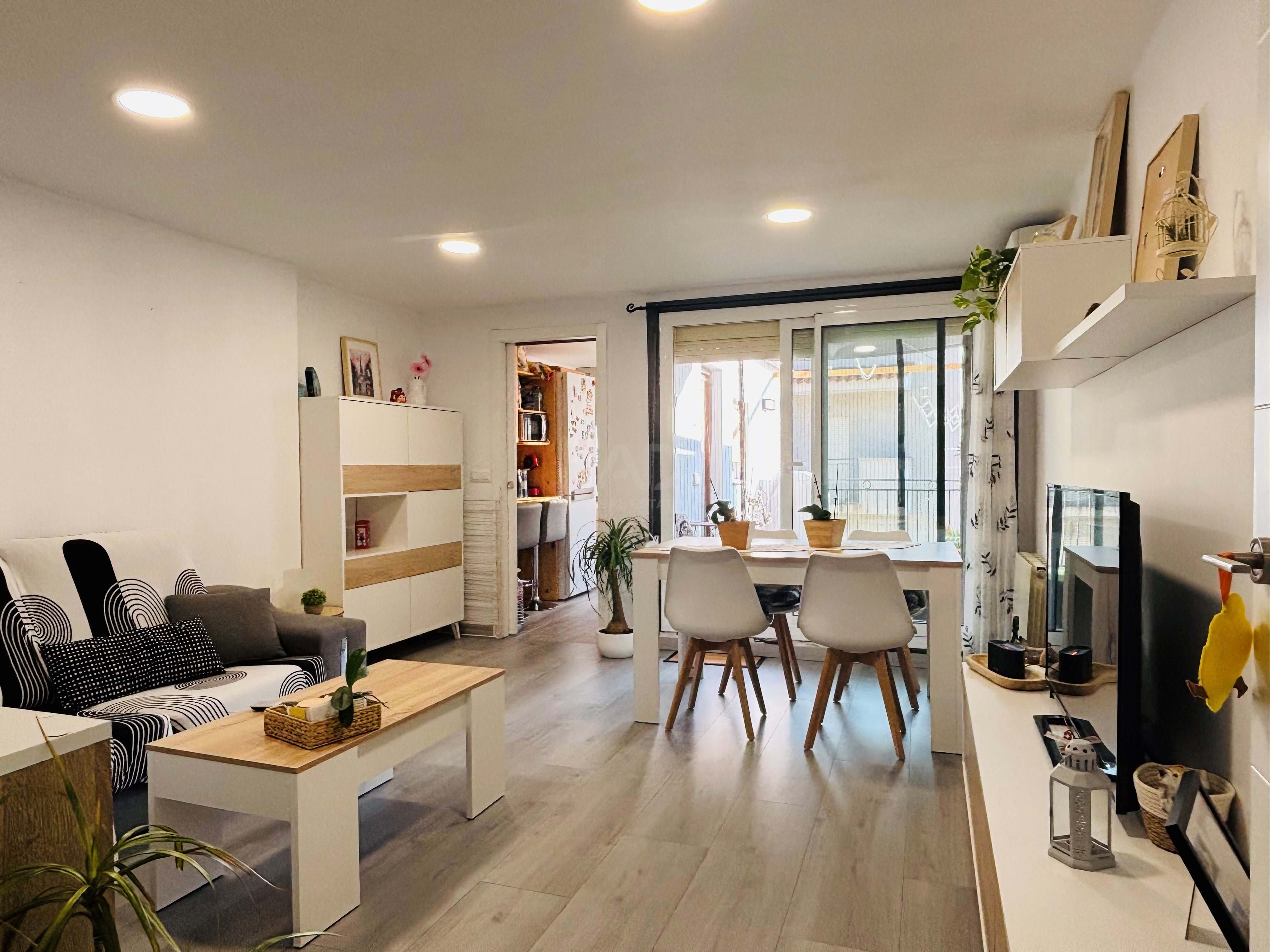 Sala d'estar de Casa adosada en venda en Les Borges Blanques amb Aire condicionat i Calefacció