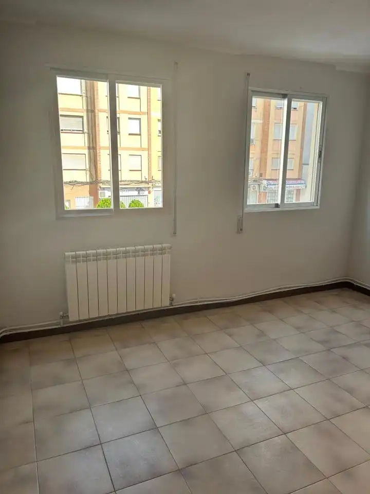Habitación de Piso de alquiler en Madrid con Calefacción, Amueblado y Se aceptan mascotas