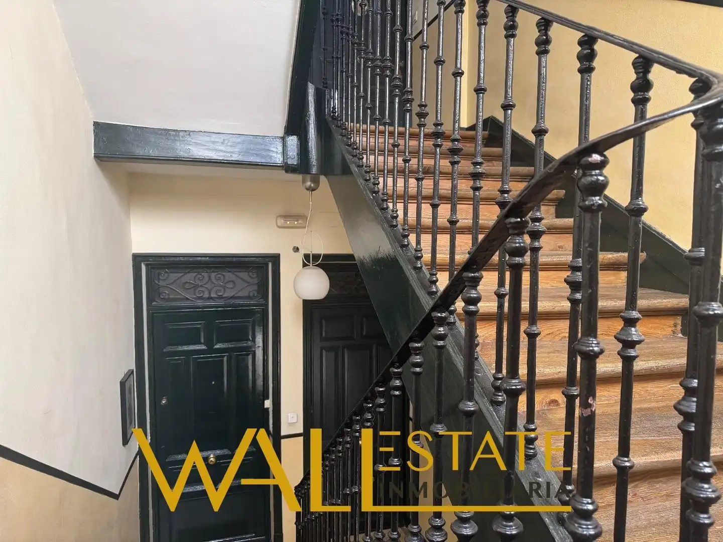 Exterior view of Flat for sale in Madrid  with Heating, Terrace and Storage room