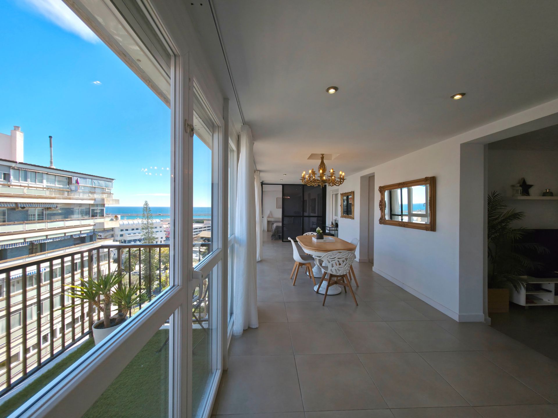 Bedroom of Attic for sale in Alicante / Alacant  with Air Conditioner, Terrace and Oven