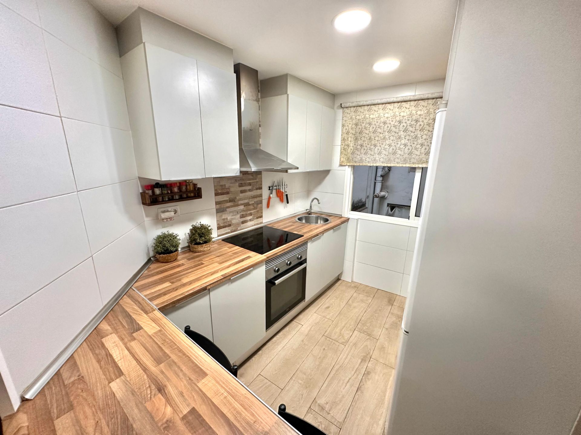 Kitchen of Flat for sale in Santa Coloma de Gramenet