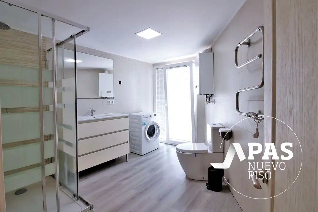 Baño de Casa o chalet en venta en Santander con Calefacción, Parquet y Terraza
